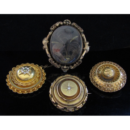 5009 - Four Victorian memoriam brooches including unmarked gold, woven hair examples, one set with emerald ... 