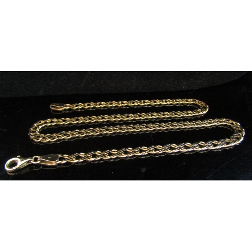 5015 - A 9ct gold flatlink necklace, 42cm long, 10.3g