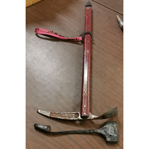 Grivel Mont Blanc ice axe