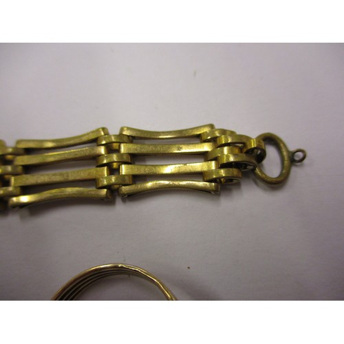 55 - A quantity of gold and yellow metal items