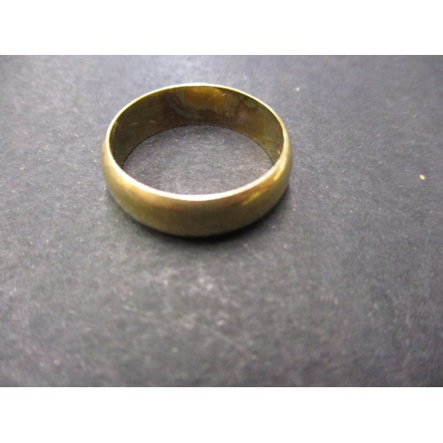 31 - A 9ct yellow gold wedding band, approx. weight 4.8g approx. ring size ‘R1/2’