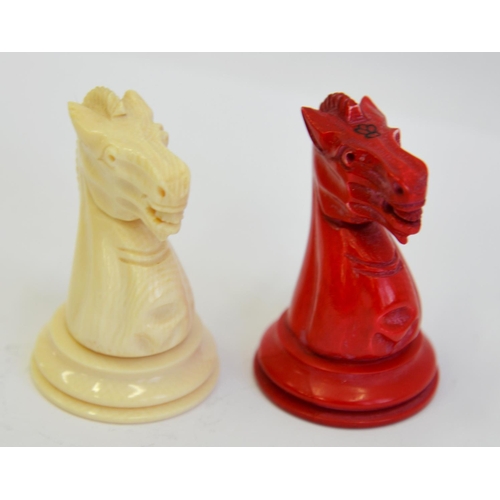 300 - A JAQUES IVORY STAUNTON CHESS SET, STAINED RED AND NATURAL, KINGS 9CM H, BOTH KINGS STAMPED JAQUES L... 