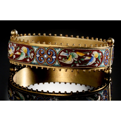 52 - AN ITALIAN SILVER GILT AND MICROMOSAIC BANGLE, C1870  one side decorated with birds, the other with ... 