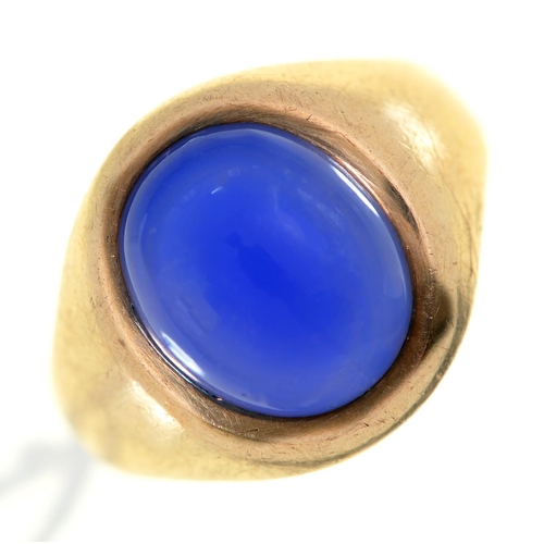 2 - A blue stone ring, in 9ct gold, marks rubbed, 4.5g, size M