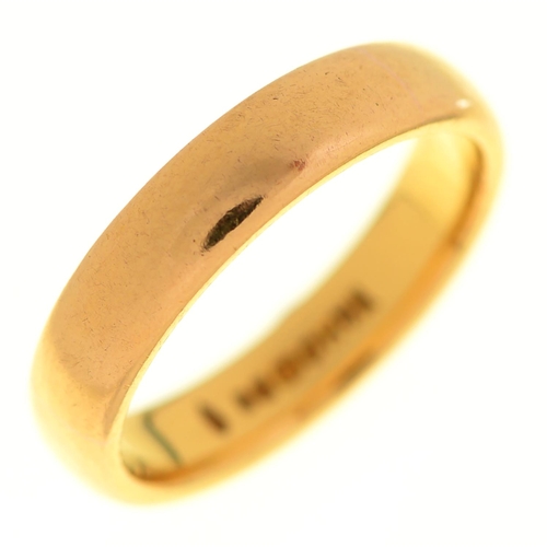512 - A 22ct gold wedding ring, Birmingham, date letter obscured, 4.6g, size H