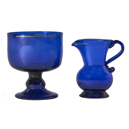 10 - A cobalt blue and gilt glass jug and pedestal sugar bowl, early 19th c, sharp pontil scar, bowl 12.5... 