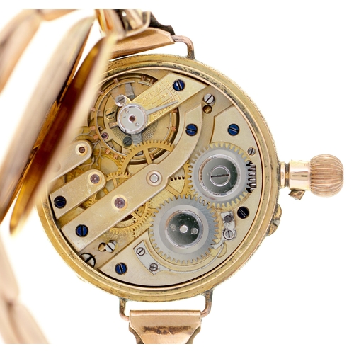 59 - A Swiss 14ct gold keyless cylinder lady's watch, early 20th c, with engraved dial and case, 34mm, Sw... 