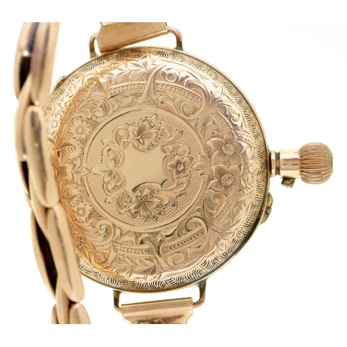 59 - A Swiss 14ct gold keyless cylinder lady's watch, early 20th c, with engraved dial and case, 34mm, Sw... 