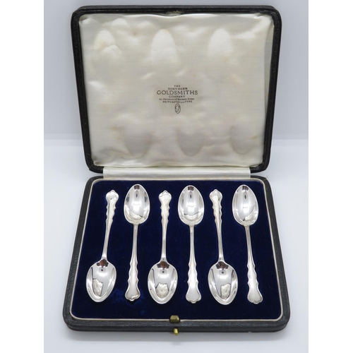 8 - Set of Northern Goldsmiths boxed silver spoons excellent condition 66g
