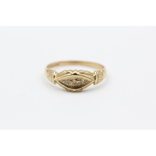 9ct gold vintage diamond trilogy ring size O