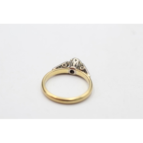 39 - 18ct gold vintage diamond solitaire cathedral setting ring (3g)