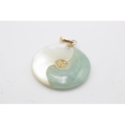 26 - 2 x 14ct gold vintage gemstone pendants inc. jade & mother of pearl Ying yang and jadeite leaf (10g)