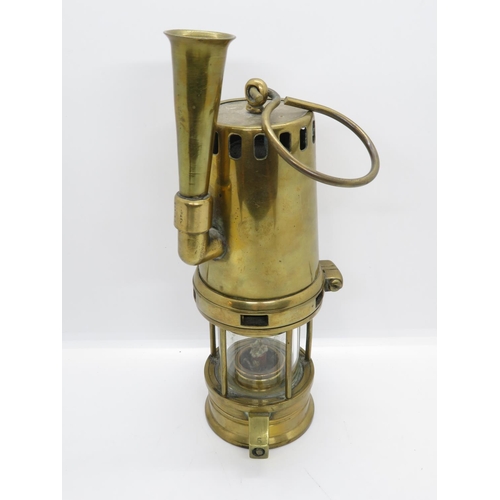 199 - Howatt Trumpet lamp very rare pit lamp