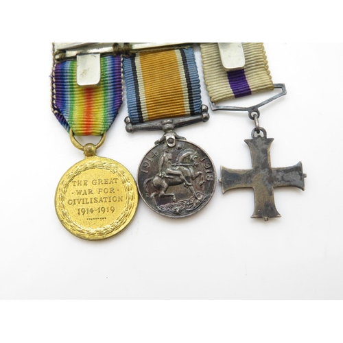 210 - WWI Military Cross boxed war medals and miniatures awarded to LT. Victor Octavius James