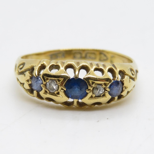 17 - 18ct gold sapphire and diamond ring size M 2.4g