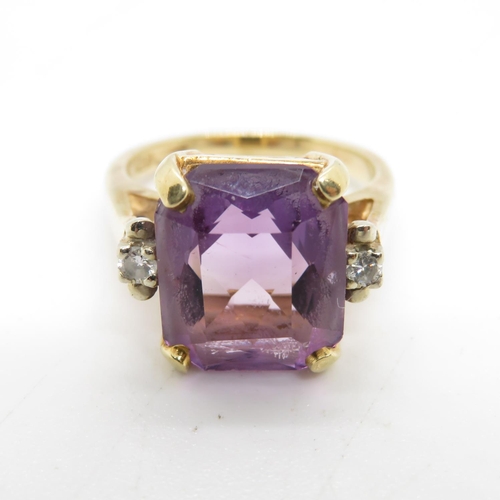 19 - 14ct gold and amethyst diamond shouldered dress ring size L 5.7g