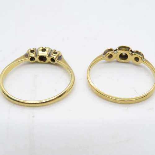 31 - 2x 18ct gold and platinum rings both size M 3.4g