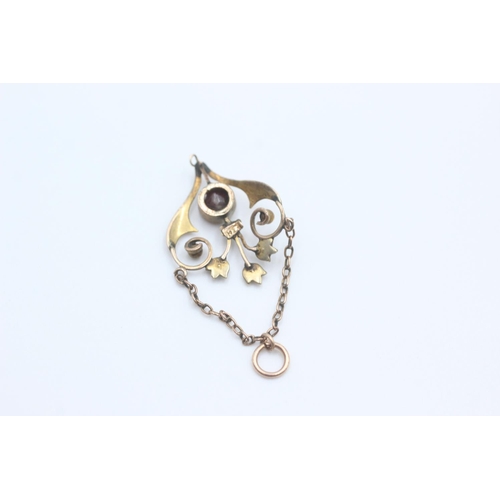 1 - 9ct gold seed pearl & garnet lavalier pendant (1.9g)