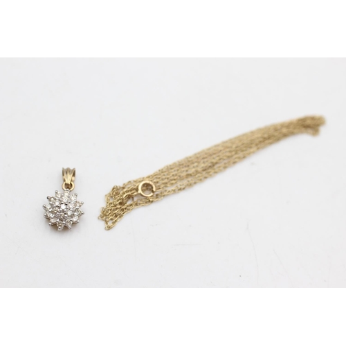 14 - 9ct gold diamond pendant necklace (1.4g)