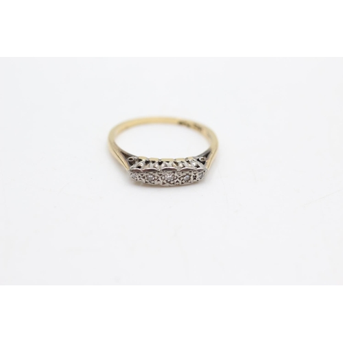36 - 18ct gold & platinum diamond ring (2g) size L
