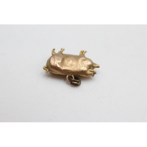 38 - 9ct gold lucky pig charm (0.5g)