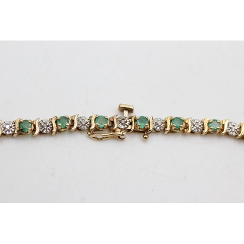 43 - 9ct gold emerald & diamond tennis bracelet (6g)