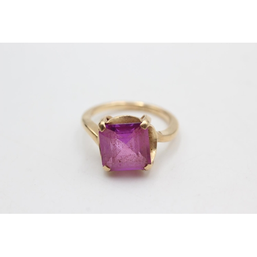55 - 9ct gold synthetic ruby ring (4.5g) size N