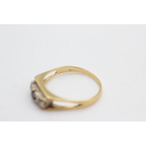9 - 18ct gold sapphire & diamond trilogy ring (3.2g) size Q