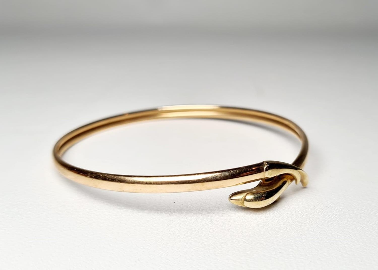 9CT GOLD DOLPHIN BANGLE