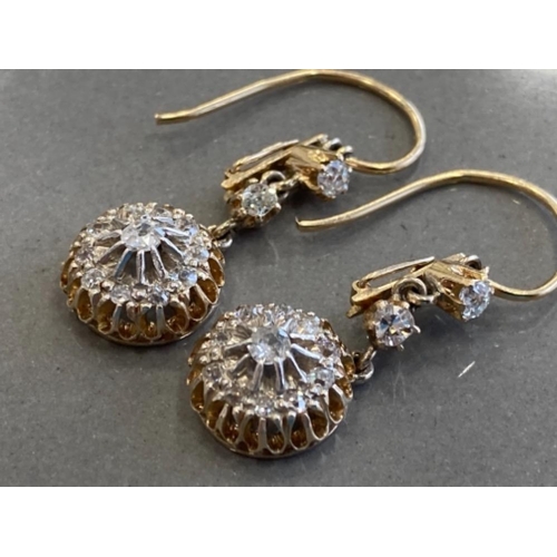 342 - 15CT YELLOW GOLD DIAMOND DROP CLUSTER EARRINGS FEATURING A CLUSTER OF DIAMONDS SET AT THE BOTTOM WIT... 