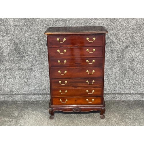 17 - Vintage mahogany 7 drawer chest of drawers on carved base with feet.