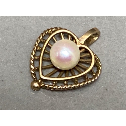 5 - 9ct yellow gold pendant with large Pearl - 1.4g gross