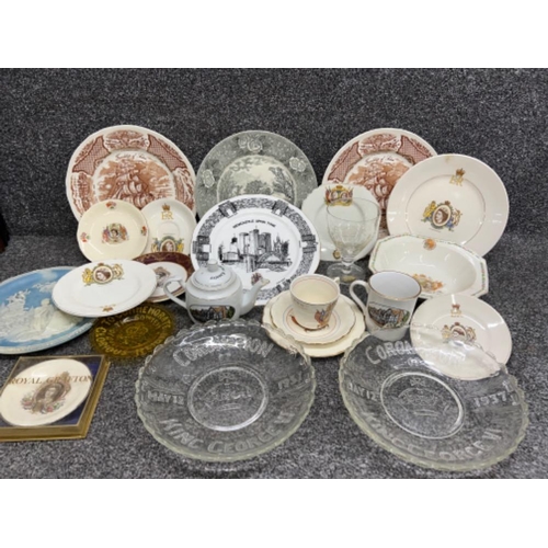 Large lot of commemorative ware including plates and cups