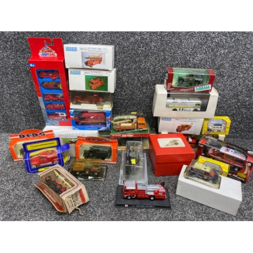 Box of miscellaneous Diecast vehicles including Makers Shinsei, Teamsters, days gone etc, all boxed