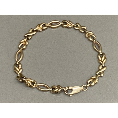 25 - 9ct Gold bracelet 6 grams