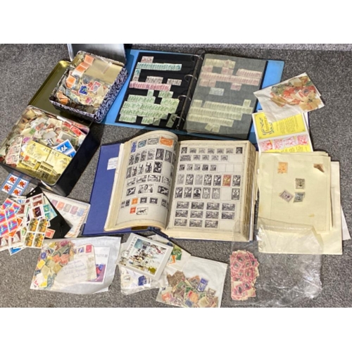 44 - Box containing a large quantity of miscellaneous stamps from around the world & Albums, includes 100... 