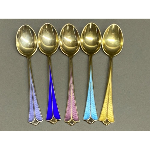 2 - Set of 5 silver gilt & enamelled David Andersen (Norway) teaspoons, each enamelled in different colo... 