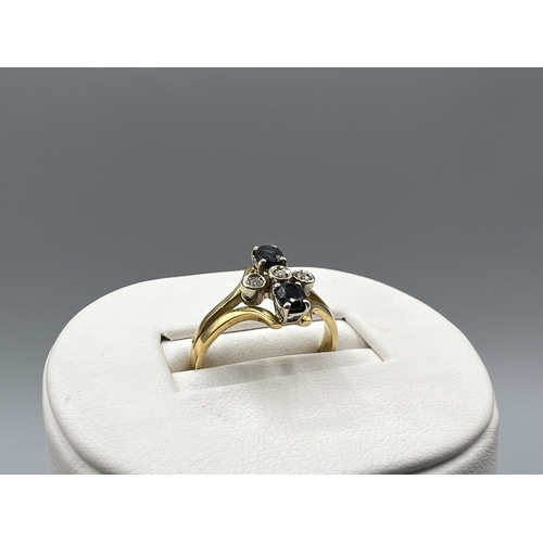 21 - 18ct Gold Blue & White Sapphire Ring - 3.1grams - Size N