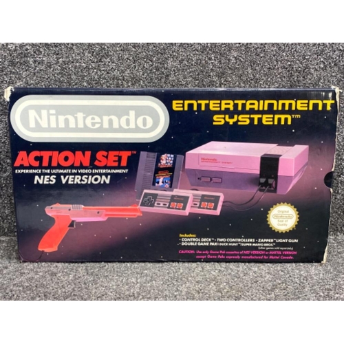 18 - Nintendo Entertainment system - Action set, NES version, in original box