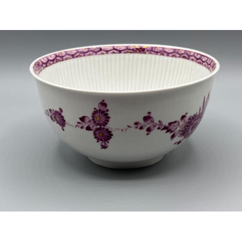 9 - Meissen bowl 1860-1924 with floral pattern in good condition