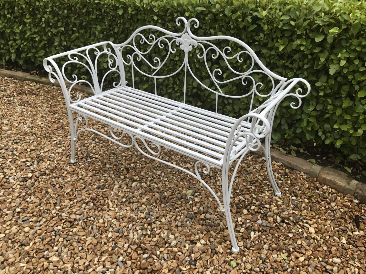 NEW BOXED ORNATE IRON WHITE BENCH