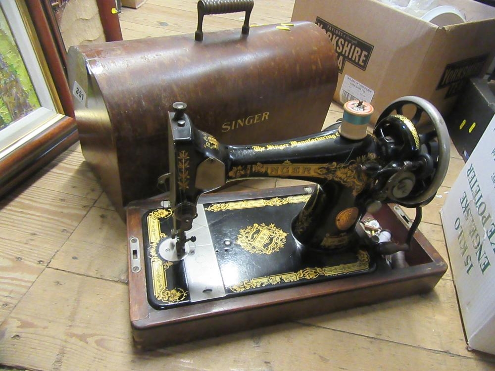 SINGER HAND SEWING MACHINE