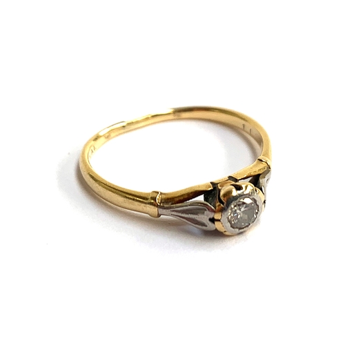 An 18ct gold and platinum ring, approx. 2g, size N