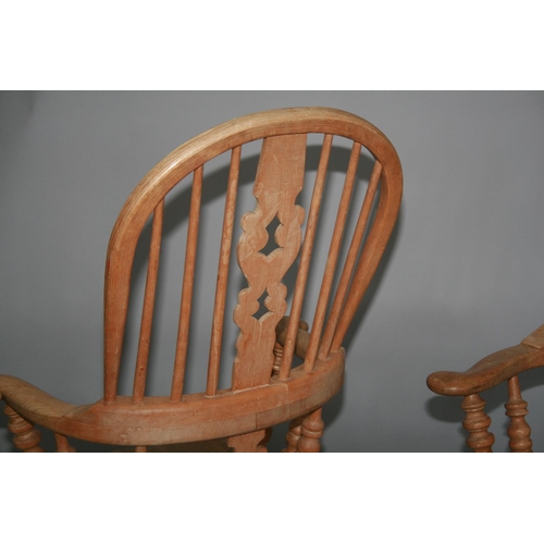 36 - Fine pair of ash Windsor arm chairs 70 W x 120 H x 60 D