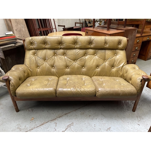211 - 1960/70s GUY ROGERS WOOD & LEATHER 3 SEAT SOFA