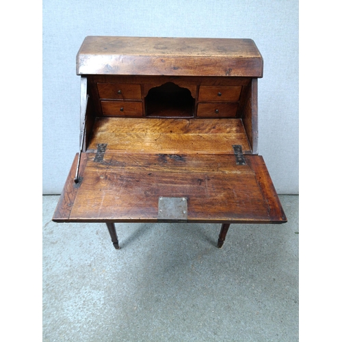 478 - An Antique Ladies Writing Desk with Fitted Interior