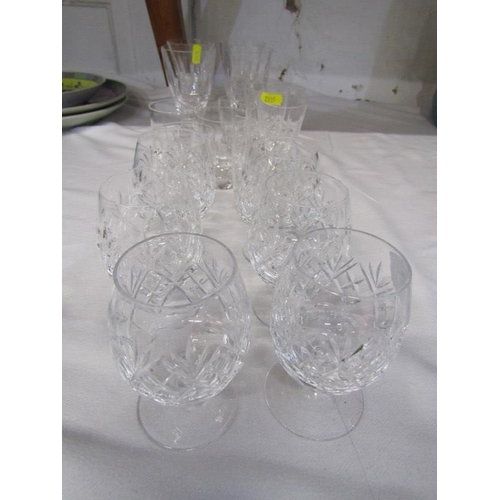 22 - CUT GLASS, 6 cut glass brandy balloons & similar tableware