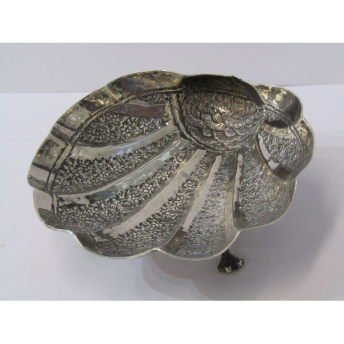 535 - EASTERN SILVER SHELL DISH, sweetmeat dish in shape of a shell on 3 claw feet, 63 grams