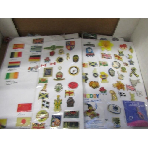 95 - BADGES, large collection of charity and other badges