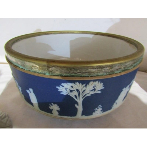 16 - WEDGWOOD JASPERWARE FRUIT BOWL and Basalt bowl, quality cut glass lidded bowl and vase, together wit... 